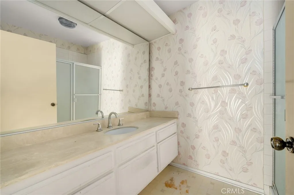 4049 Via Marisol, Los Angeles, California 90042 home-pic-15