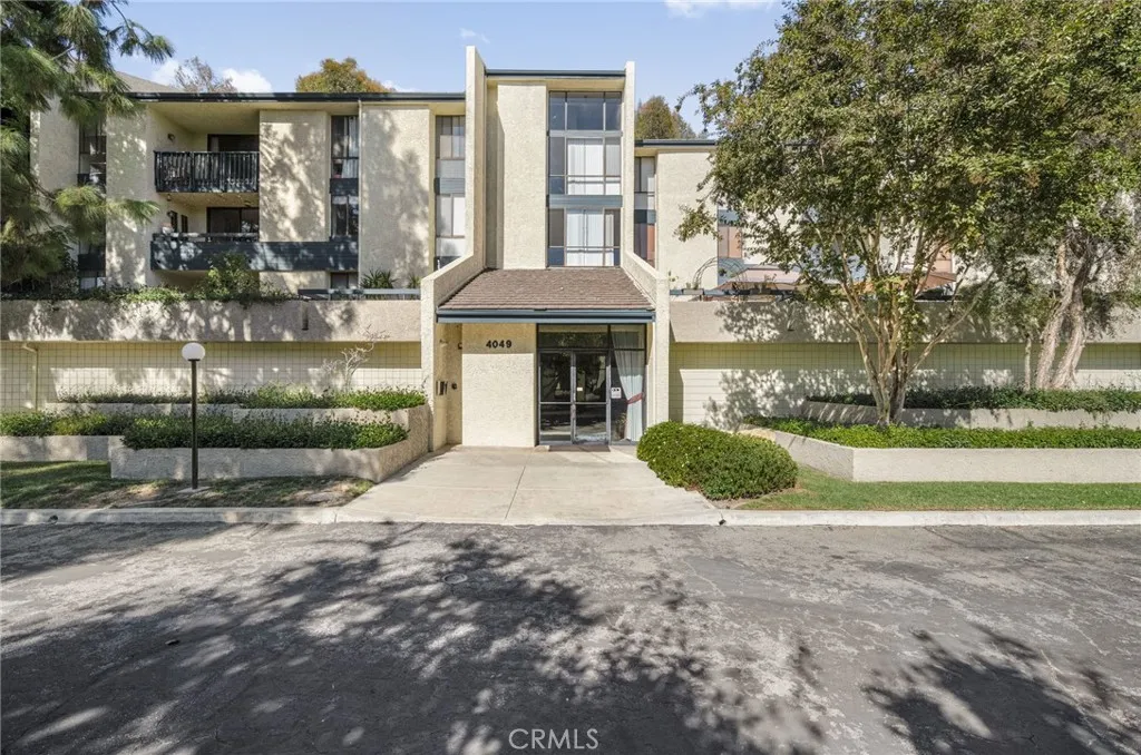 4049 Via Marisol, Los Angeles, California 90042 home-pic-1