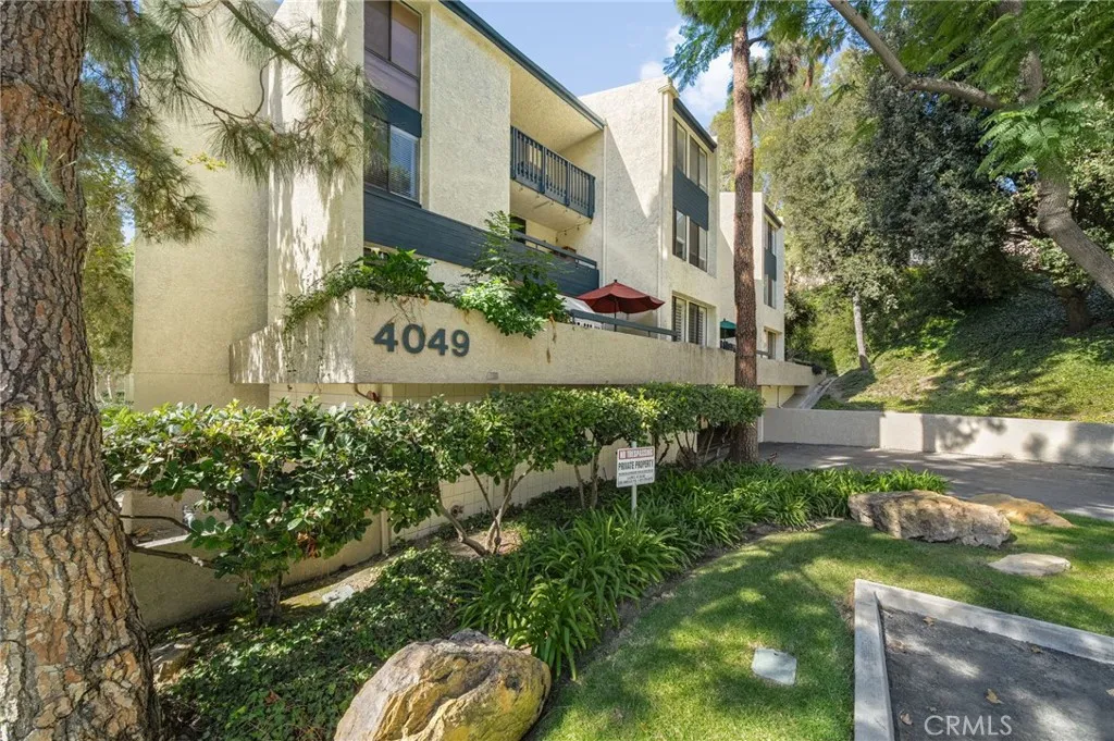 4049 Via Marisol, Los Angeles, California 90042 home-pic-2