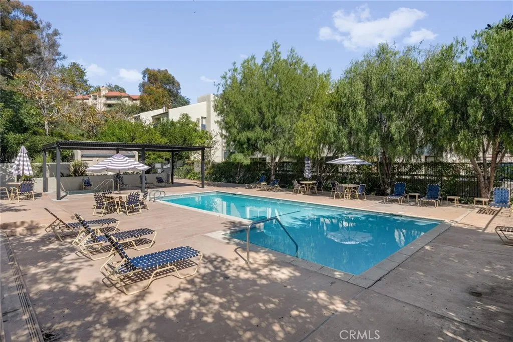 4049 Via Marisol, Los Angeles, California 90042 home-pic-18