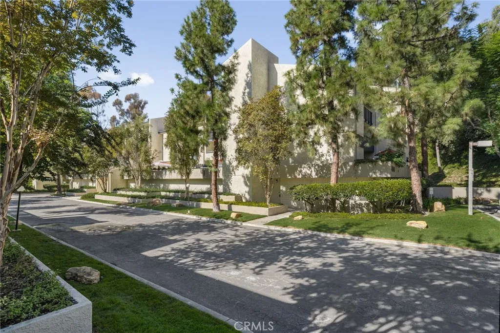 4049 Via Marisol, Los Angeles, California 90042 home-pic-20