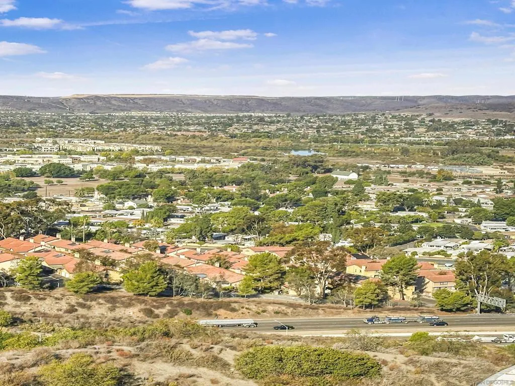 1507 Calabria St, Santee, California 92071 home-pic-11