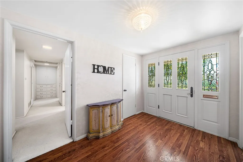 631 E Elizabeth, Orange, California 92867 home-pic-9