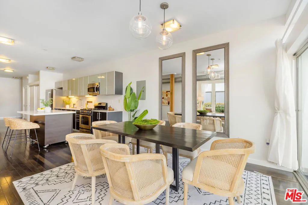 4215 Glencoe Avenue 205, Marina Del Rey, California 90292 home-pic-8