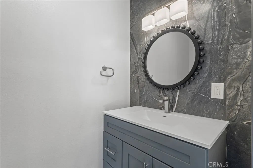 14957 Victory Boulevard 101, Van Nuys, California 91411 home-pic-13