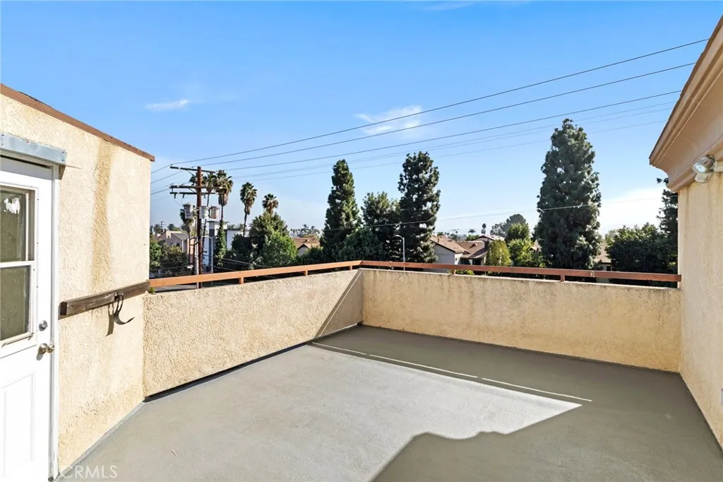 14957 Victory Boulevard 101, Van Nuys, California 91411 home-pic-18