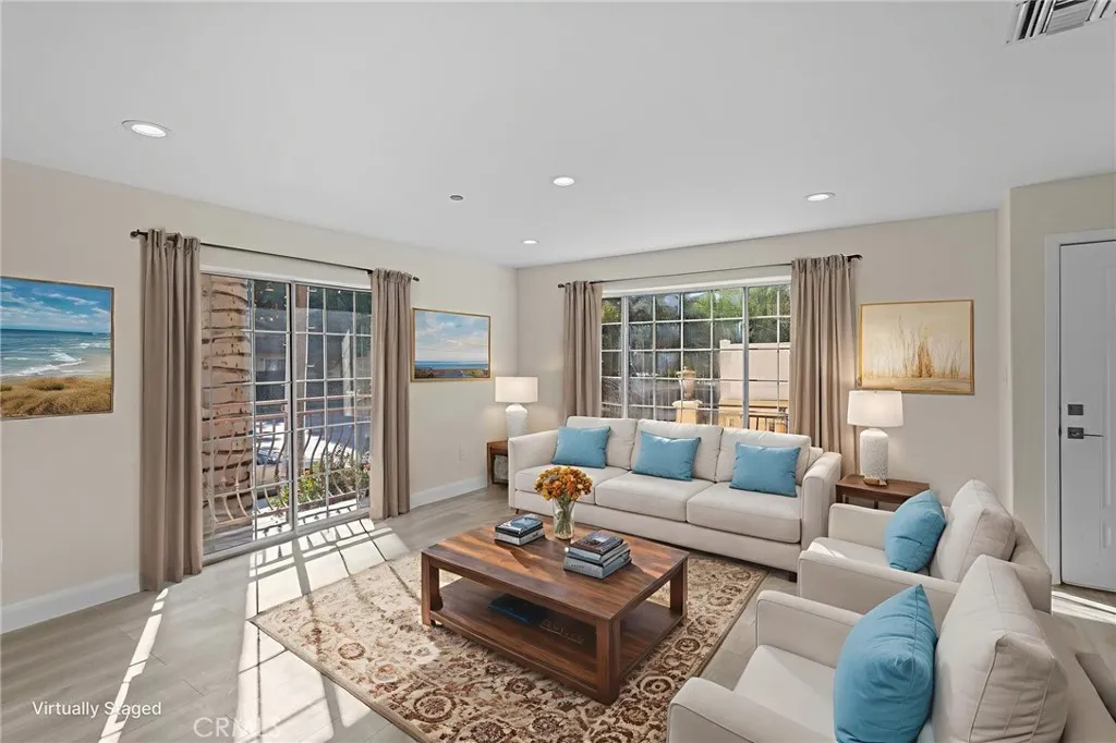 14957 Victory Boulevard 101, Van Nuys, California 91411 home-pic-2