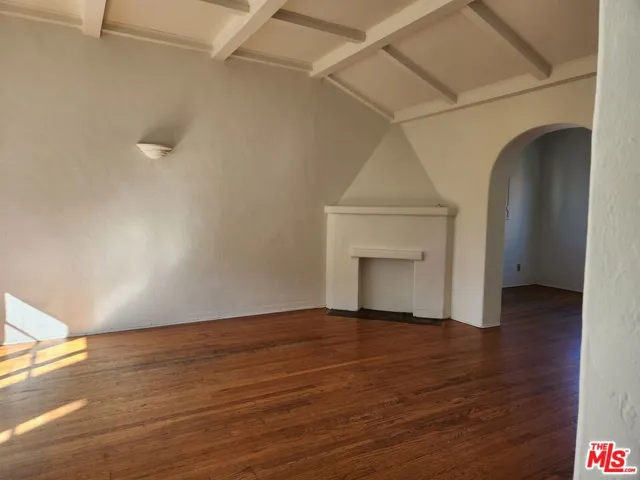 438 S Cochran Avenue 108, Los Angeles, California 90036