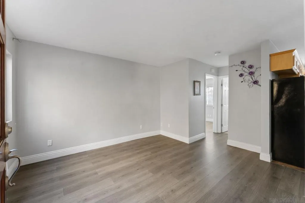 1160 E Lexington 6, El Cajon, California 92019 home-pic-4