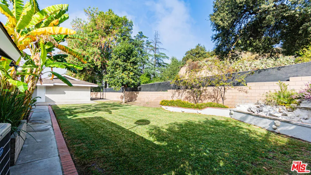 425 Fern Dell Place, Glendora, California 91741 home-pic-50