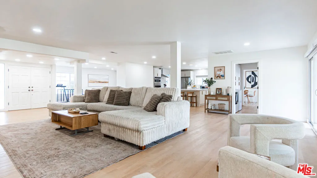 425 Fern Dell Place, Glendora, California 91741 home-pic-13