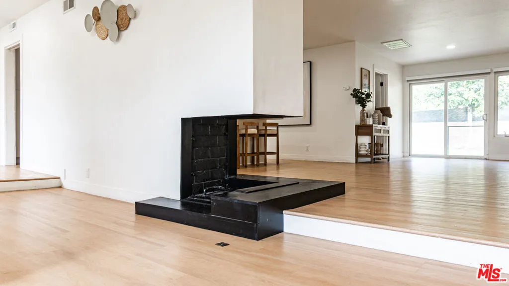 425 Fern Dell Place, Glendora, California 91741 home-pic-6