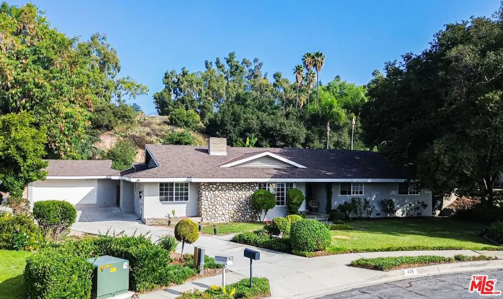 425 Fern Dell Place, Glendora, California 91741 home-pic-0