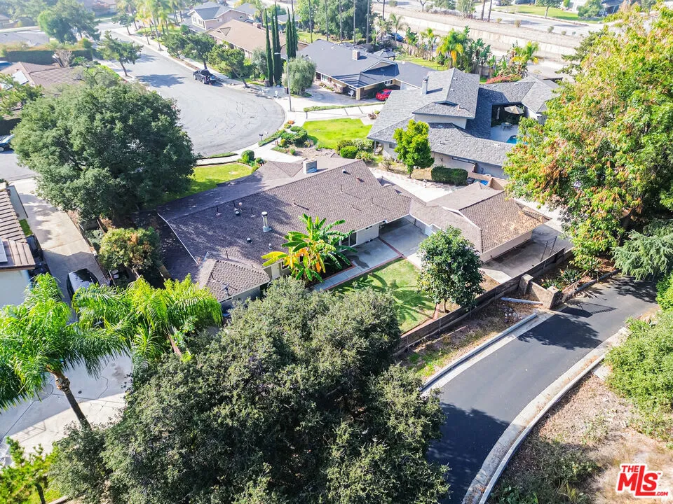 425 Fern Dell Place, Glendora, California 91741 home-pic-64