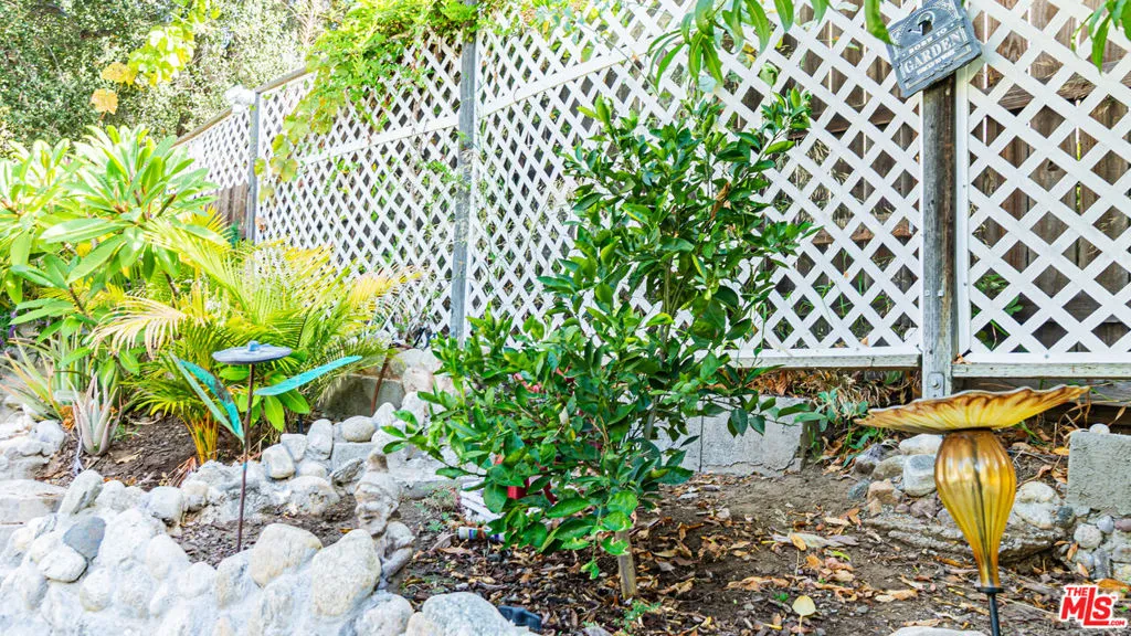 425 Fern Dell Place, Glendora, California 91741 home-pic-52