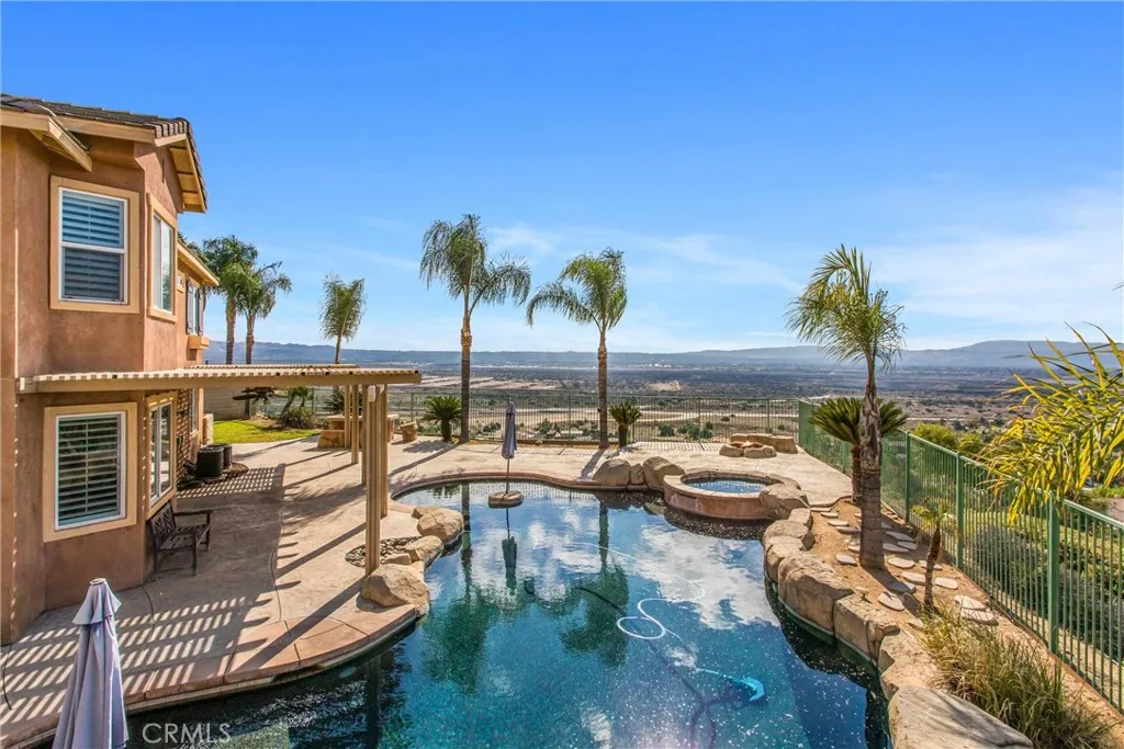 7526 Tioga Lane, Highland, California 92346 home-pic-52