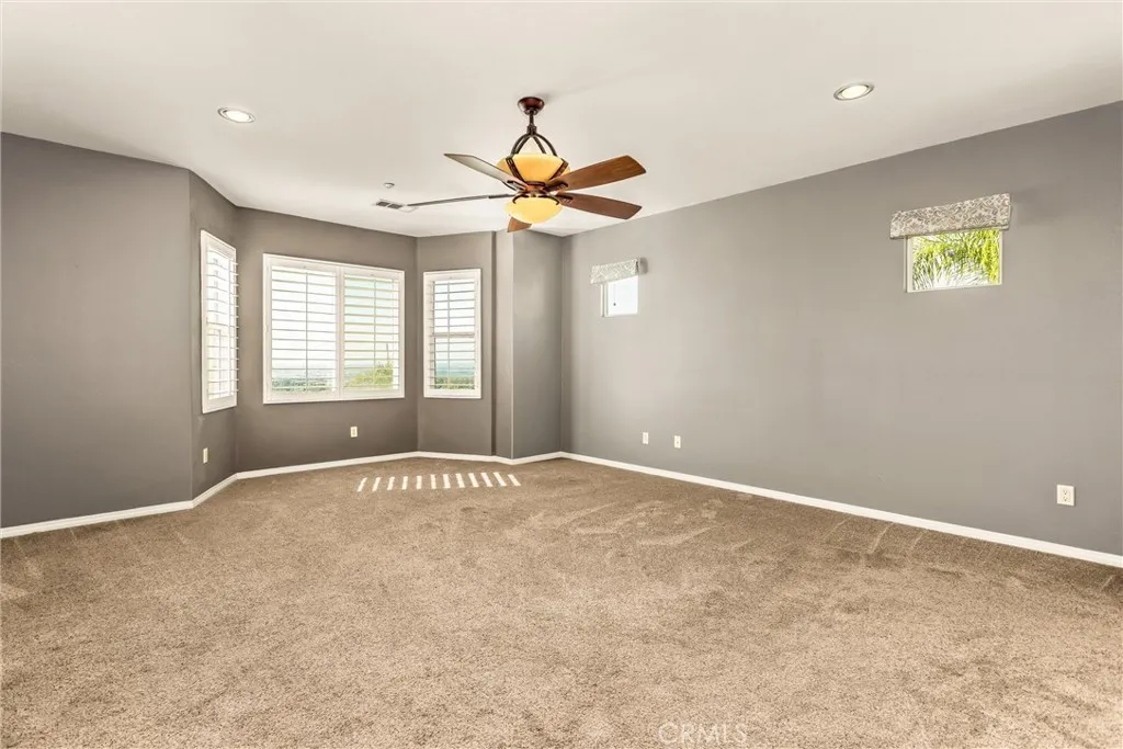7526 Tioga Lane, Highland, California 92346 home-pic-41