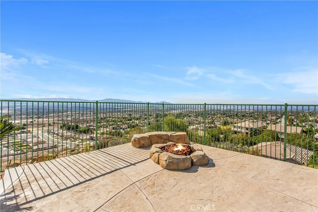 7526 Tioga Lane, Highland, California 92346 home-pic-50
