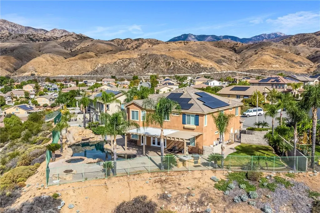 7526 Tioga Lane, Highland, California 92346 home-pic-63