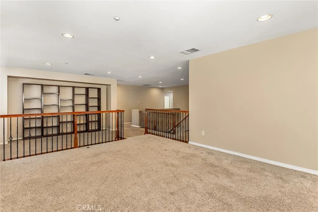 7526 Tioga Lane, Highland, California 92346 home-pic-30
