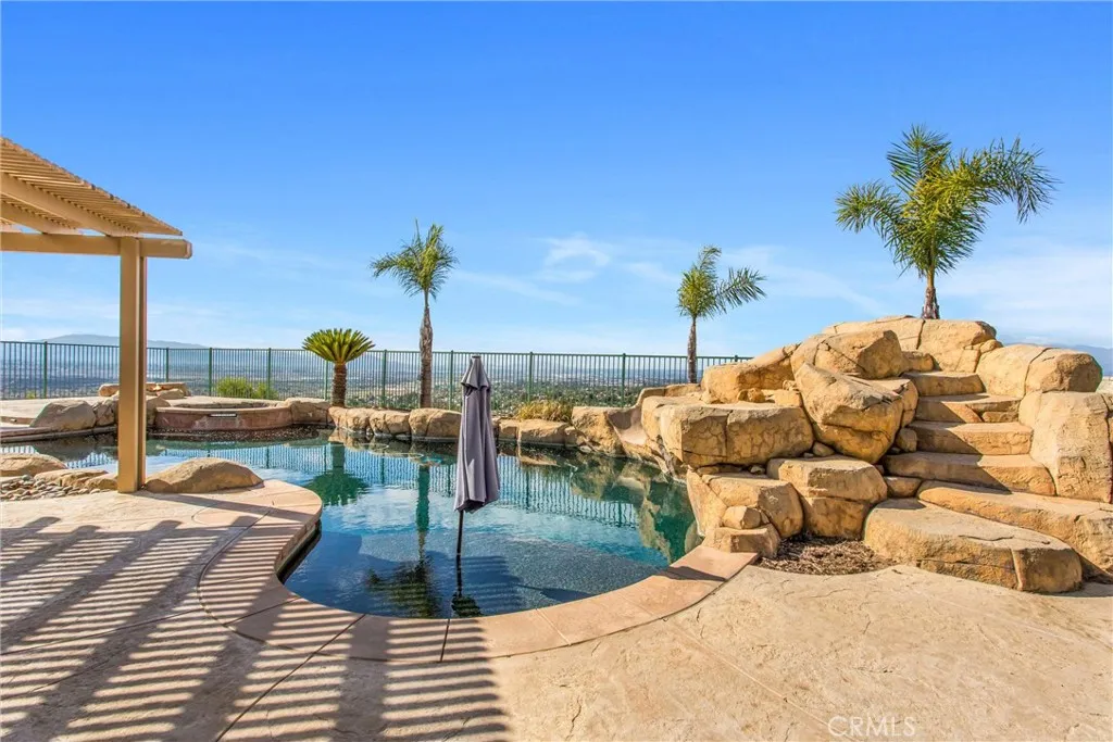 7526 Tioga Lane, Highland, California 92346 home-pic-53