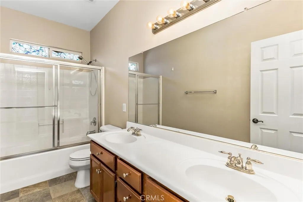 7526 Tioga Lane, Highland, California 92346 home-pic-39