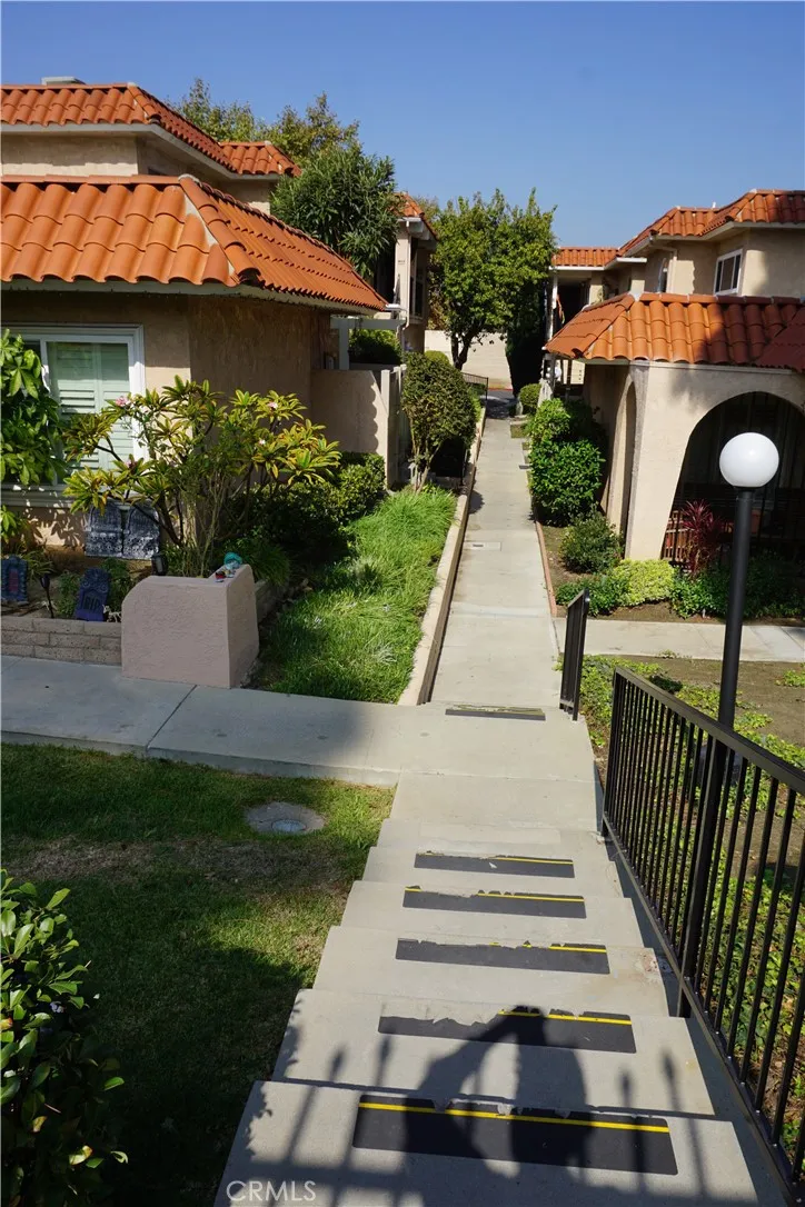875 Las Lomas B, La Habra, California 90631 home-pic-41