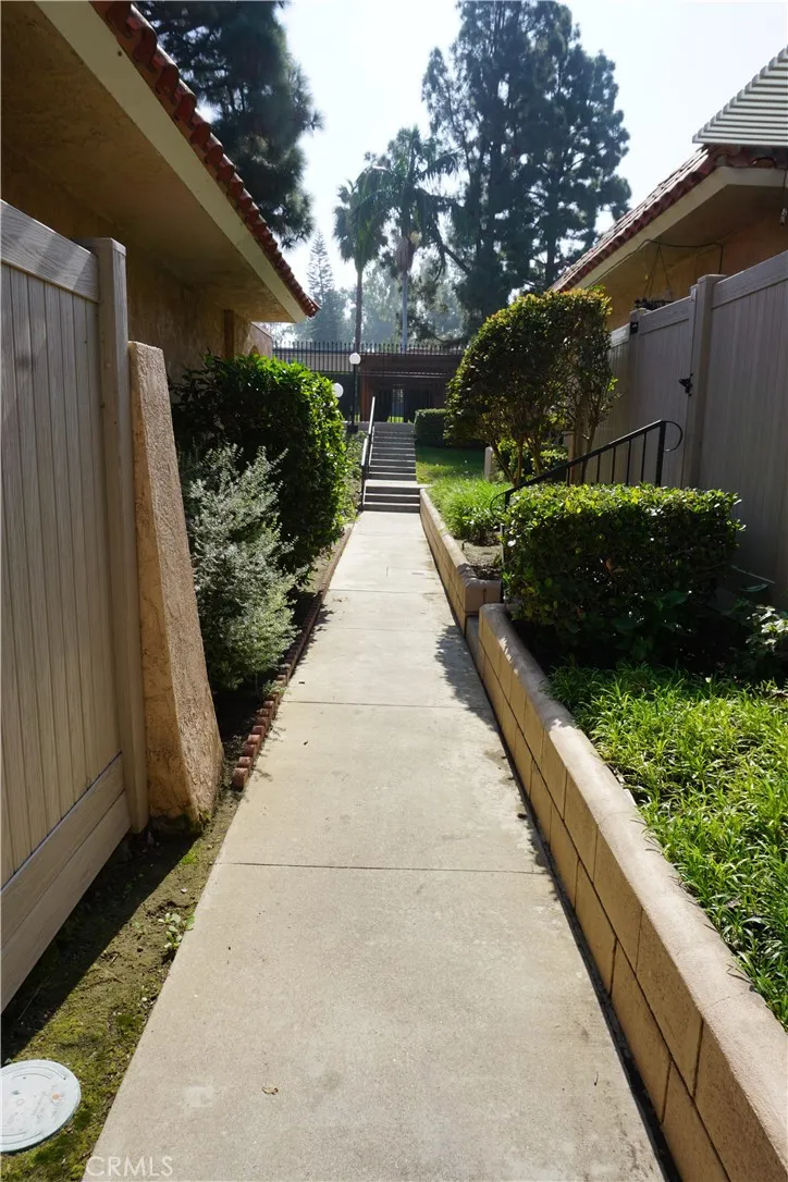 875 Las Lomas B, La Habra, California 90631 home-pic-37