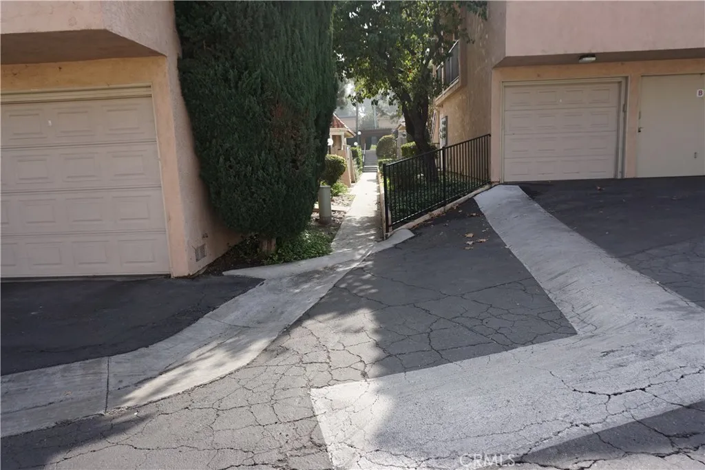 875 Las Lomas B, La Habra, California 90631 home-pic-42