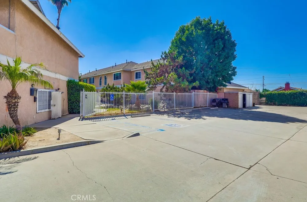 12235 Pine St 5, Norwalk, California 90650 home-pic-0
