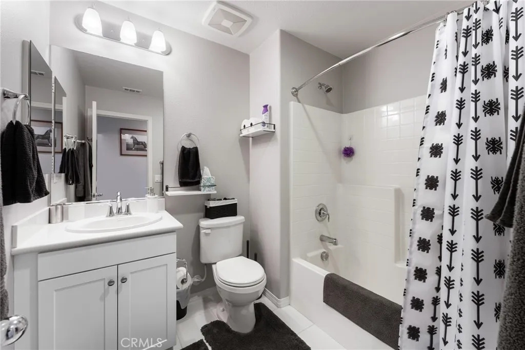 34611 Persian Lilac Street Street, Winchester, California 92596 home-pic-36