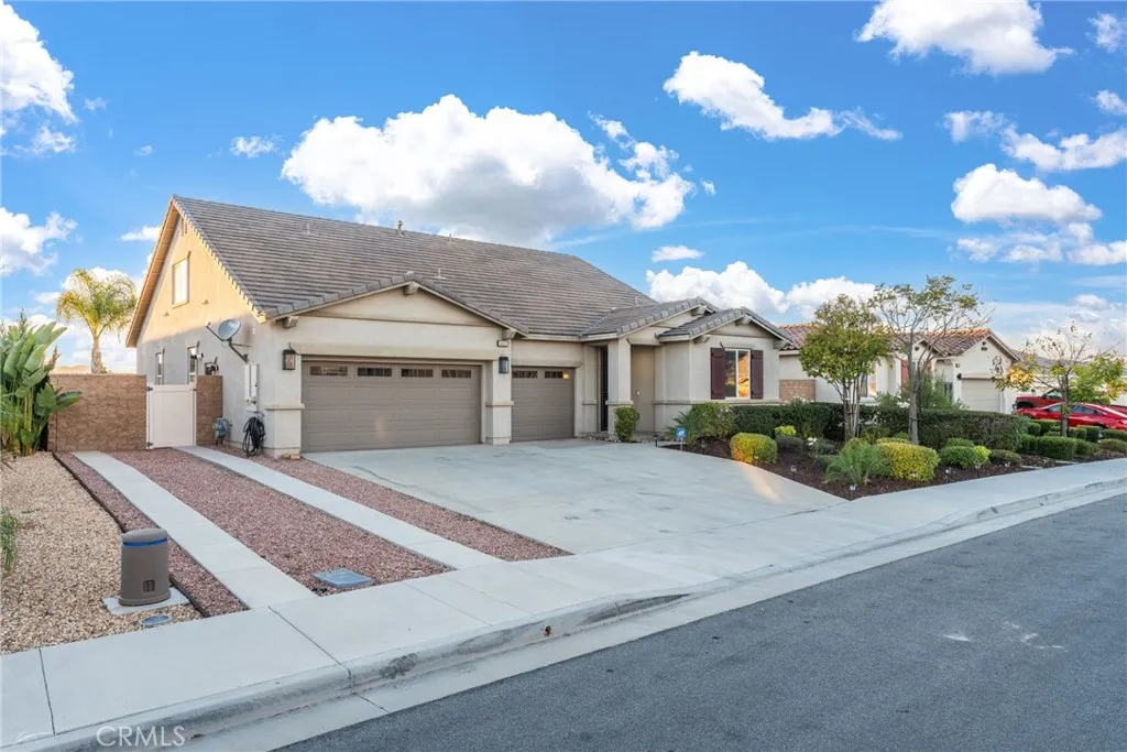 34611 Persian Lilac Street Street, Winchester, California 92596 home-pic-6