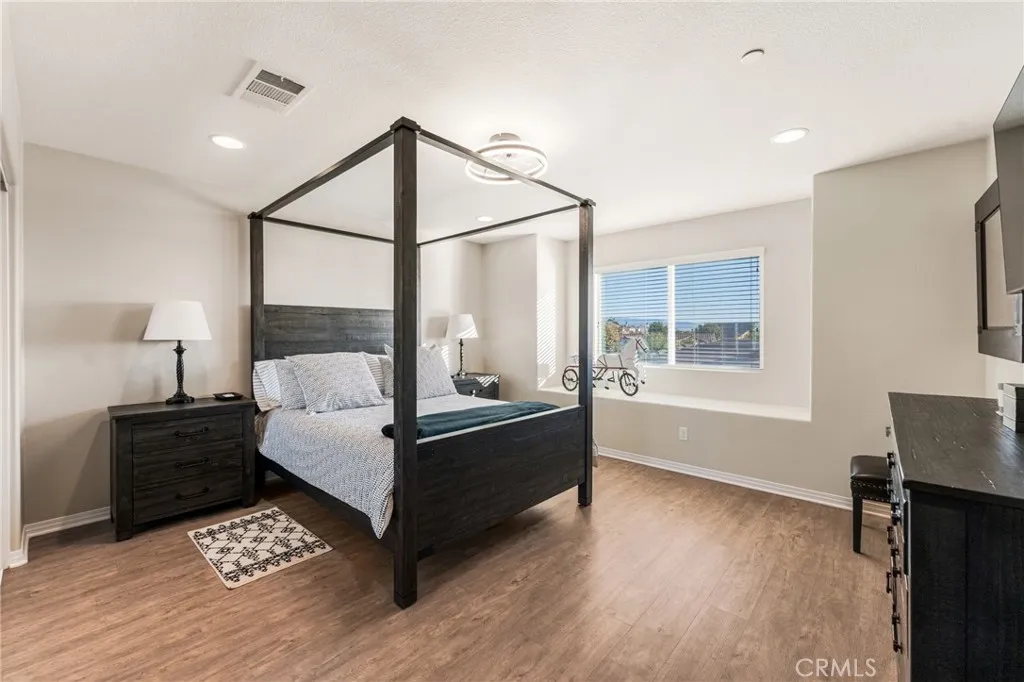 34611 Persian Lilac Street Street, Winchester, California 92596 home-pic-37