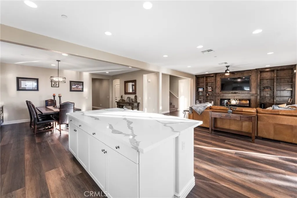 34611 Persian Lilac Street Street, Winchester, California 92596 home-pic-16