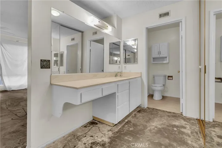Primary Bathroom
* Note: missing flooring