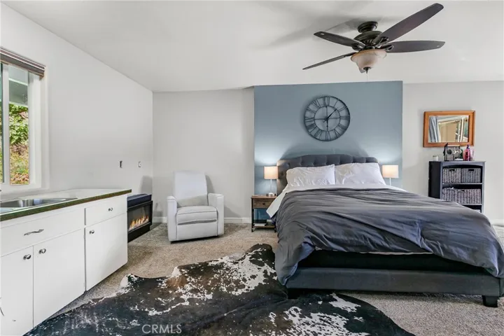 Additional bedroom/guest quarters