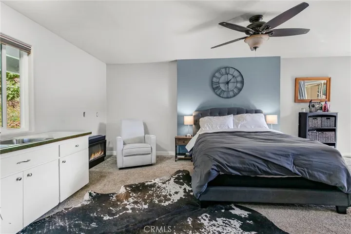 Additional bedroom/guest quarters