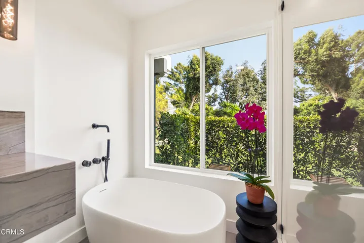 34 Vientos Rd Camarillo-35