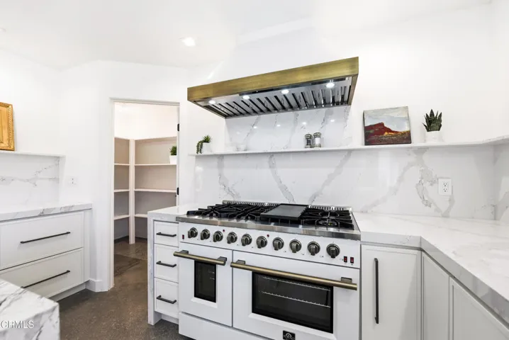 34 Vientos Rd Camarillo-24