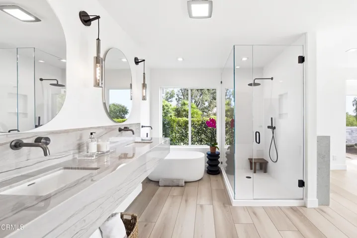 34 Vientos Rd Camarillo-33