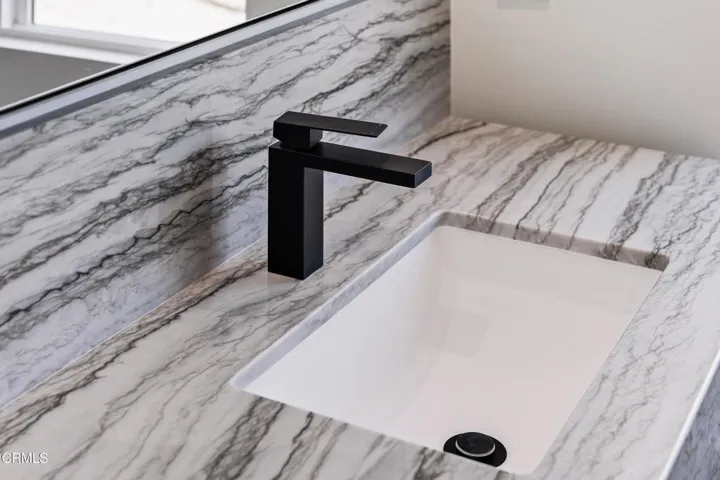 34 Vientos Rd Camarillo-131