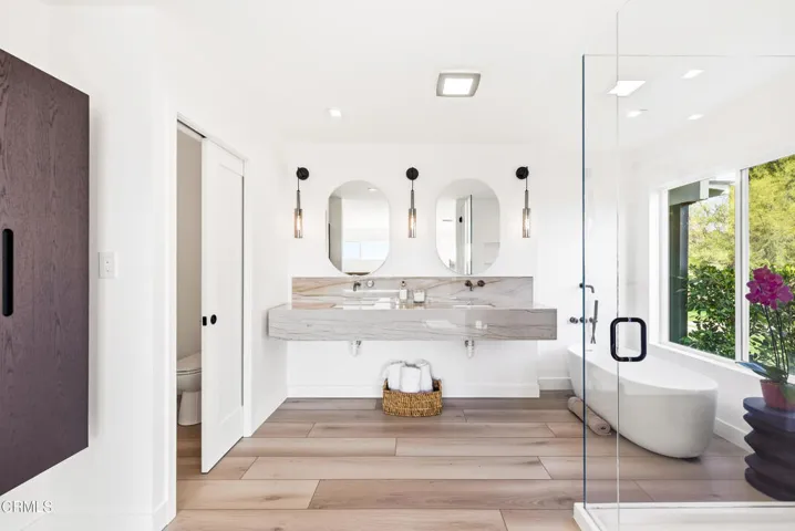 34 Vientos Rd Camarillo-32