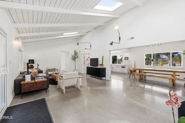 34 Vientos Rd Camarillo-12