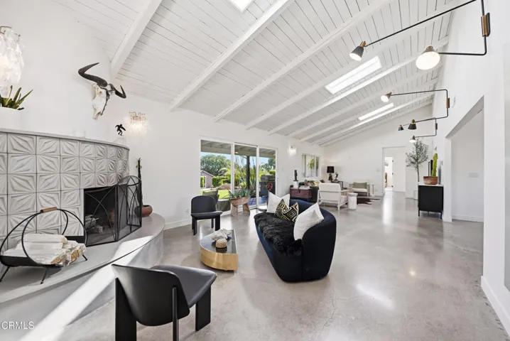 34 Vientos Rd Camarillo-10