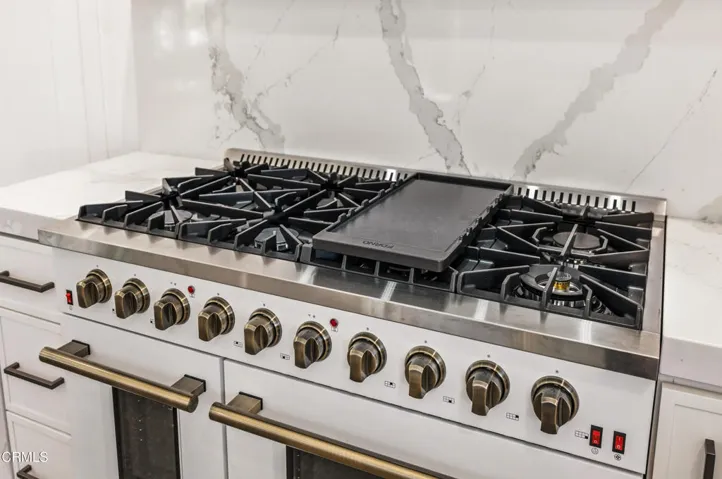 34 Vientos Rd Camarillo-130