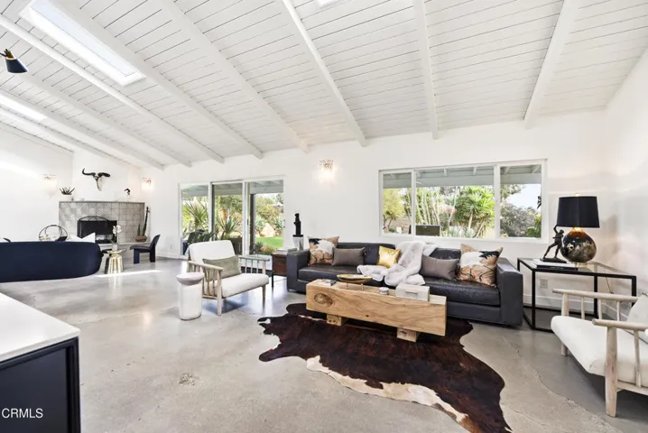 34 Vientos Rd Camarillo-28