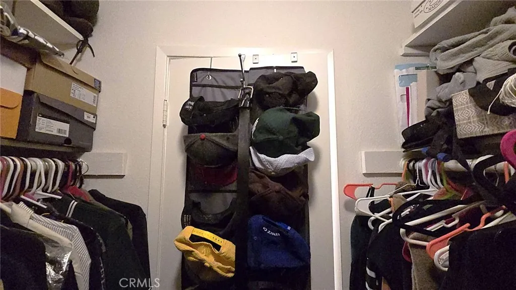 Main bedroom 
Walk-in closet