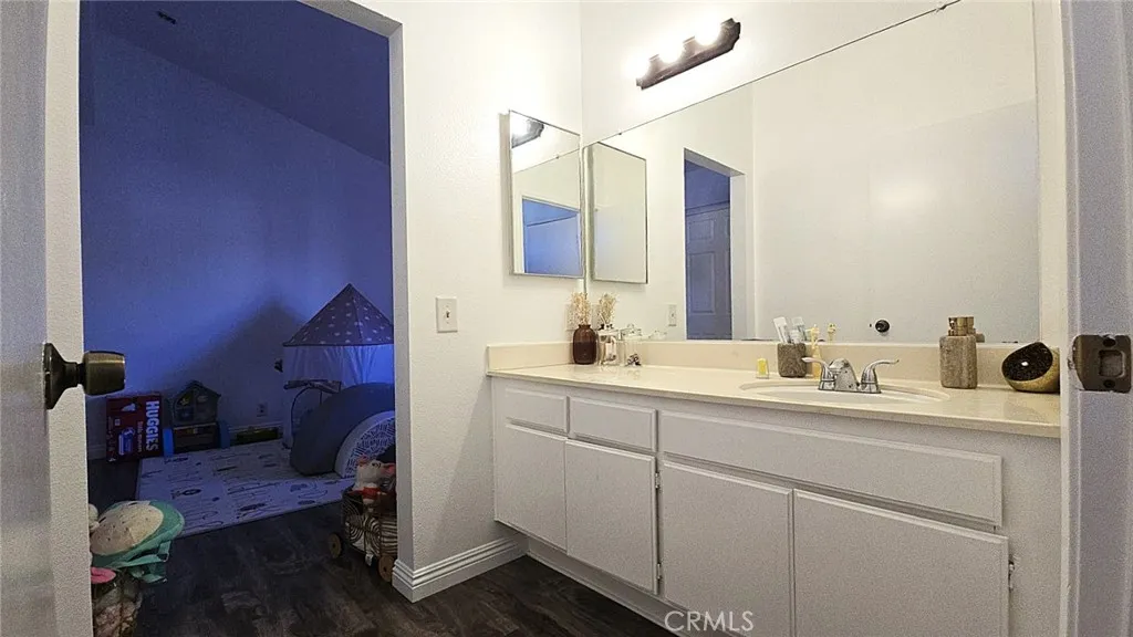 Second bedroom Vanity Sink