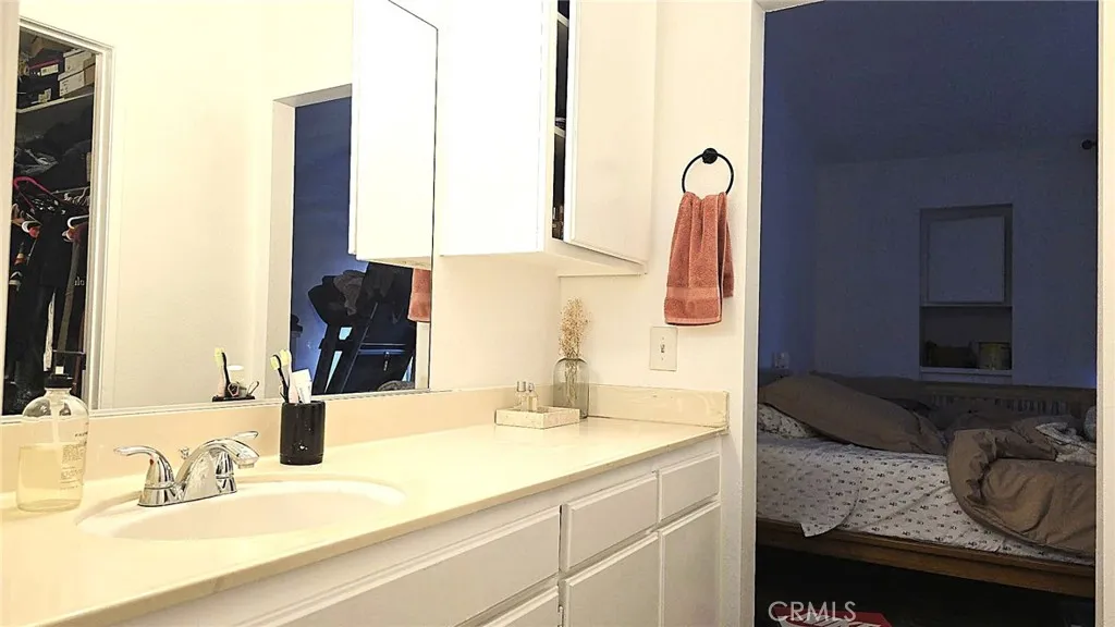 Main Bedroom Vanity Sink