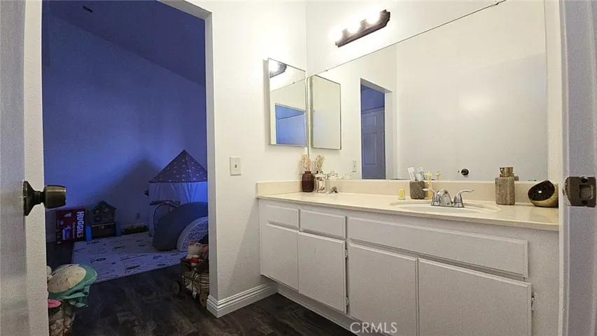 Second bedroom Vanity Sink